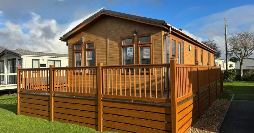 Property photo 1 of 18 Lodge