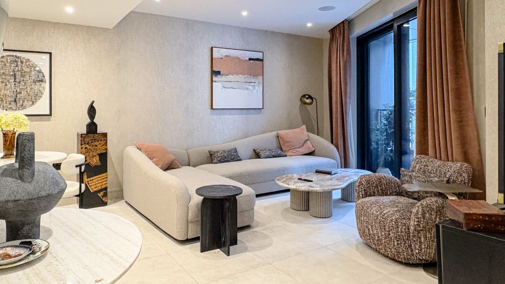 Property photo 1 of 16 Living Room