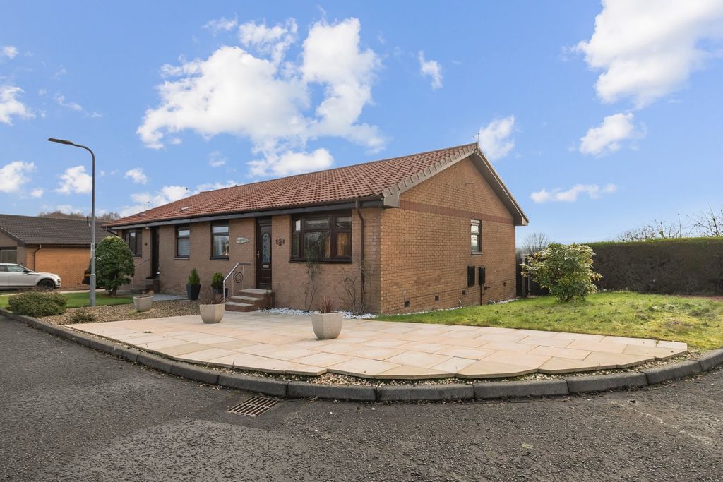 Property photo 1 of 20 Picture No. 02