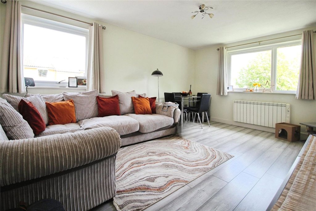 Property photo 2 of 6 Picture No. 07