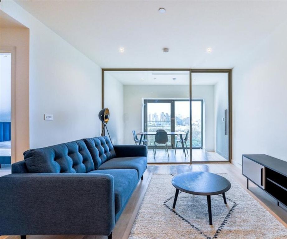 Property photo 1 of 9 Living Room