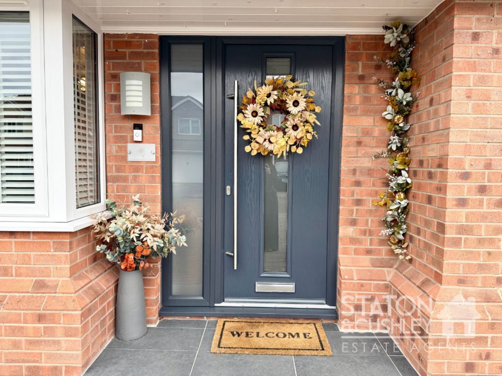 Property photo 2 of 37