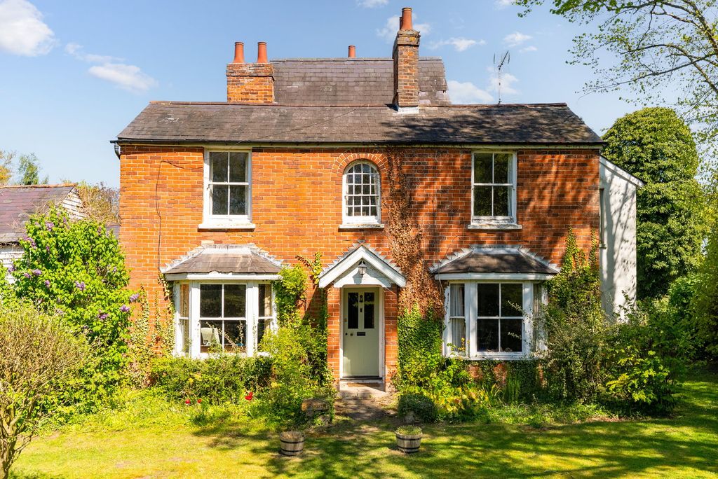 Property photo 1 of 34
