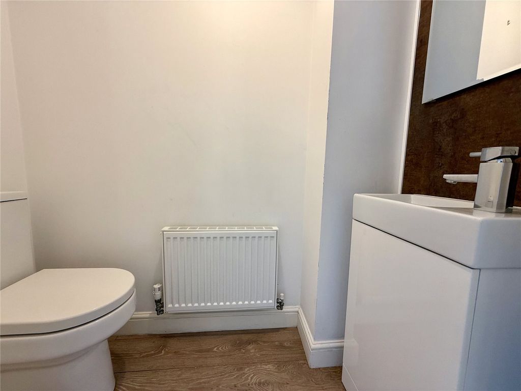 Property photo 3 of 19 WC