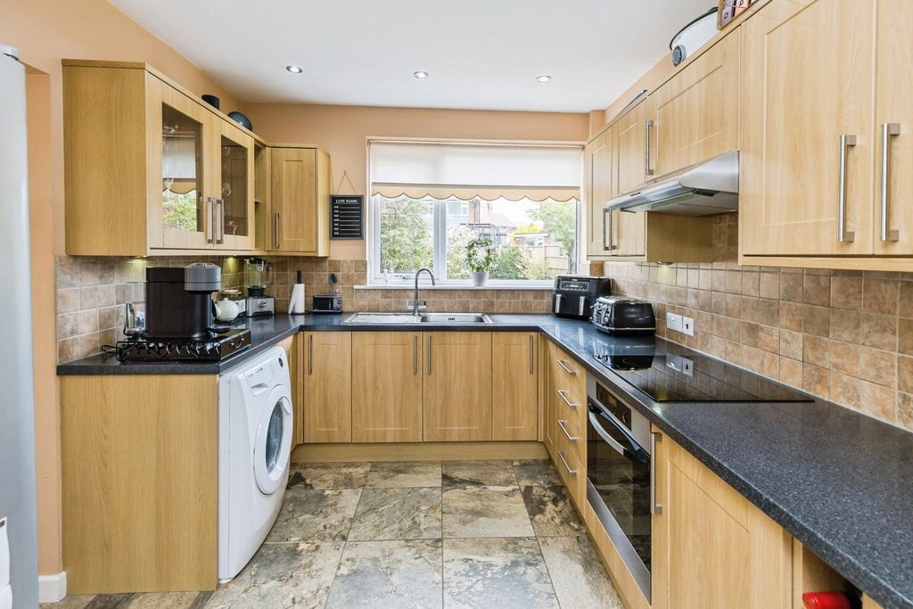 Property photo 2 of 19 Pbox-Img.Jpg