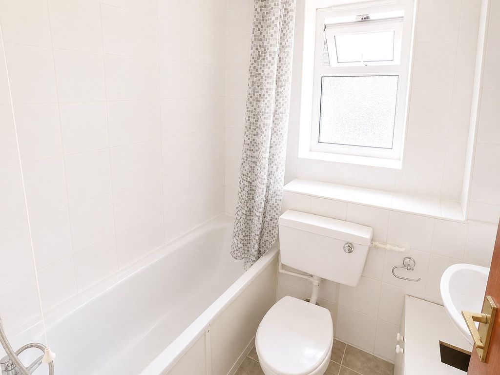 Property photo 2 of 5 Picture No. 22