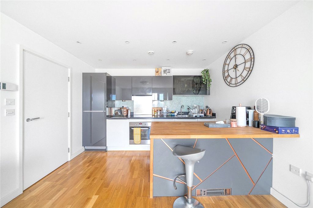 Property photo 3 of 12 Picture No. 06