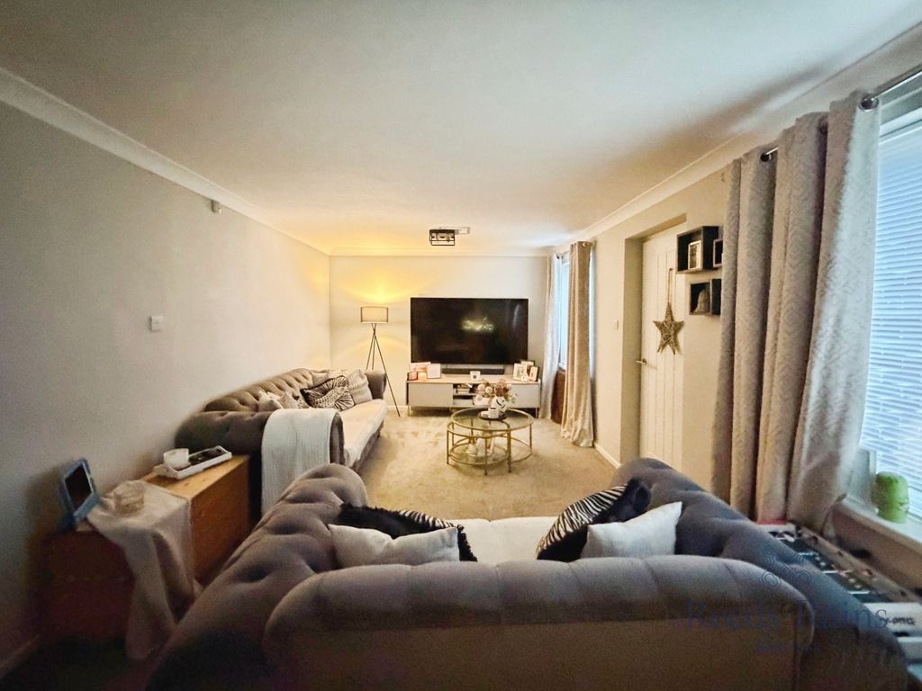 Property photo 2 of 10 Picture No. 04