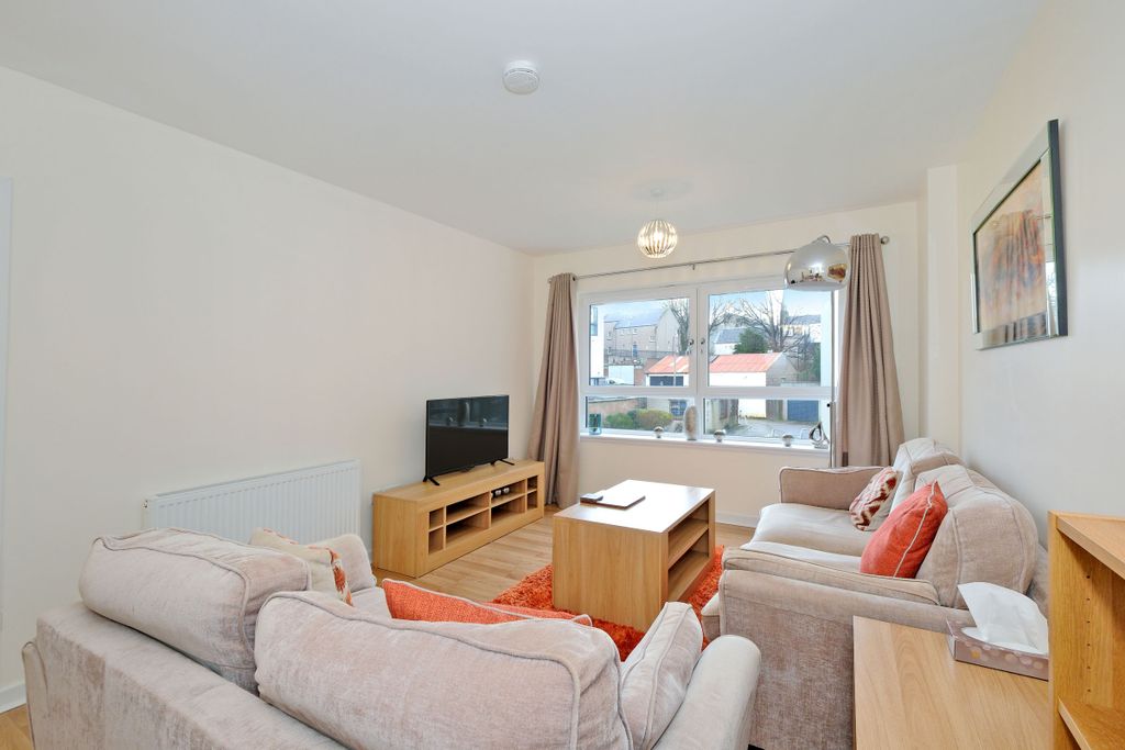 Property photo 3 of 22