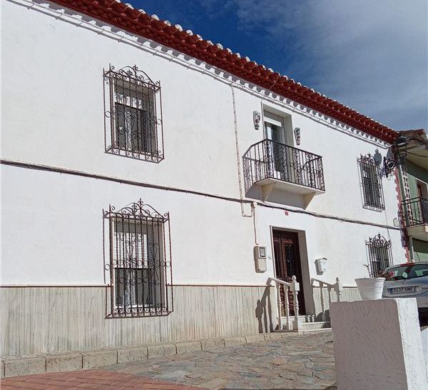 Property photo 1 of 19