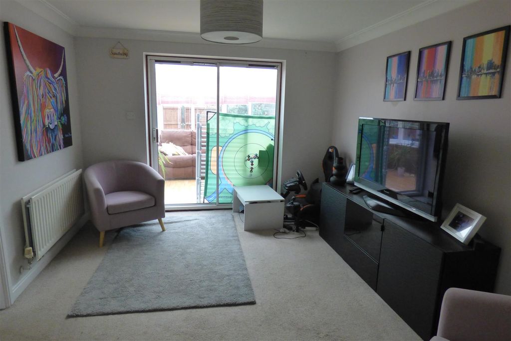 Property photo 3 of 17 P1410317.Jpg