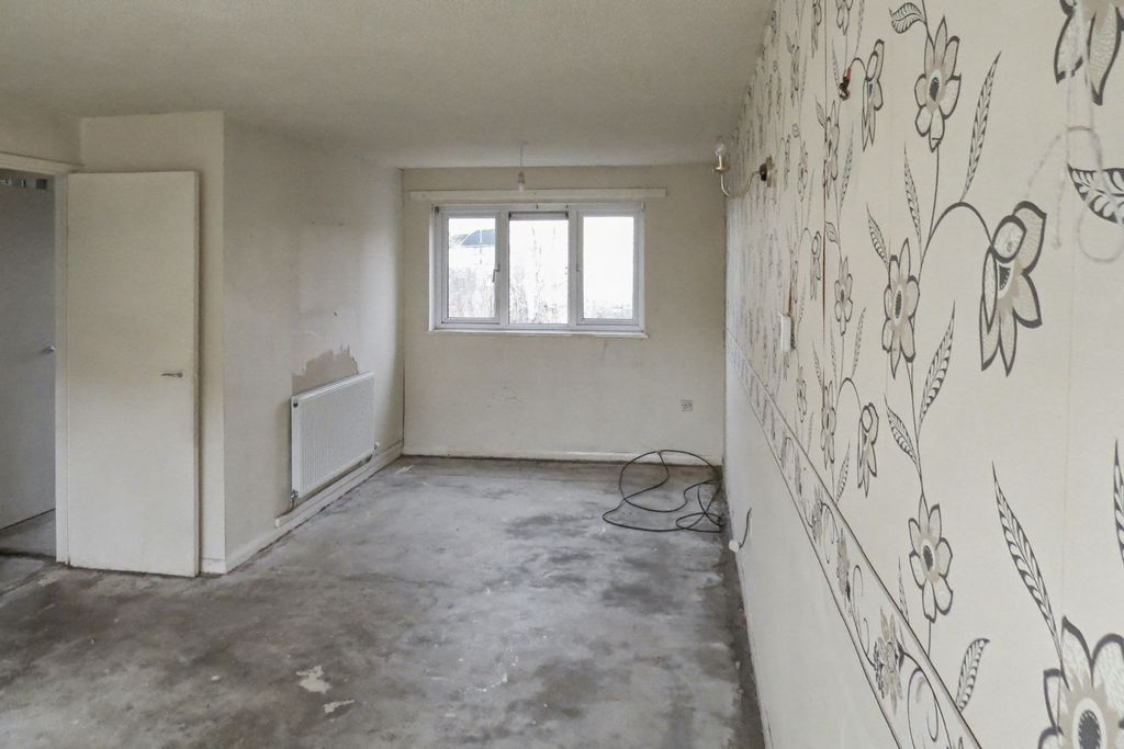 Property photo 2 of 16 150 New Rough Hey, Ingol, Preston, Lancashire, Pr2 7Bd