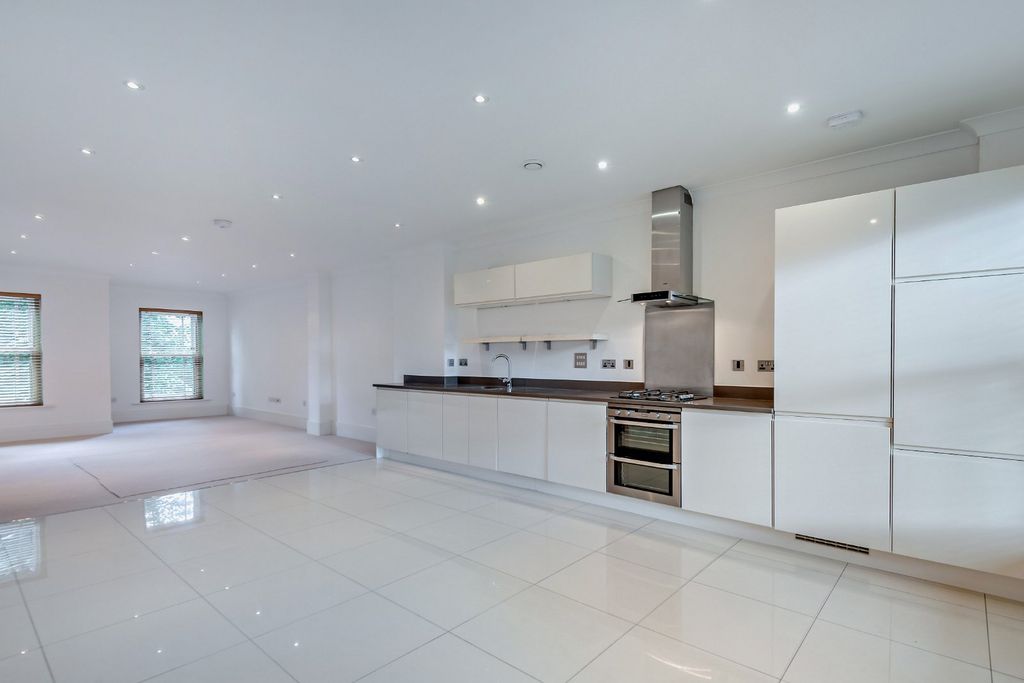 Property photo 2 of 13 Kitchen/Sitting Room