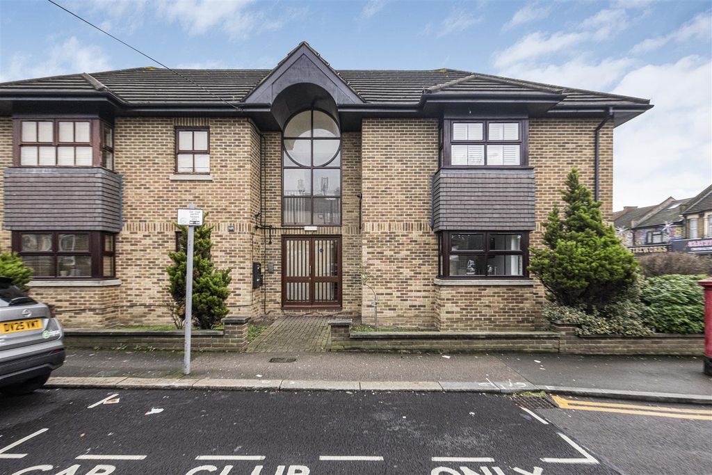 Property photo 1 of 11 1