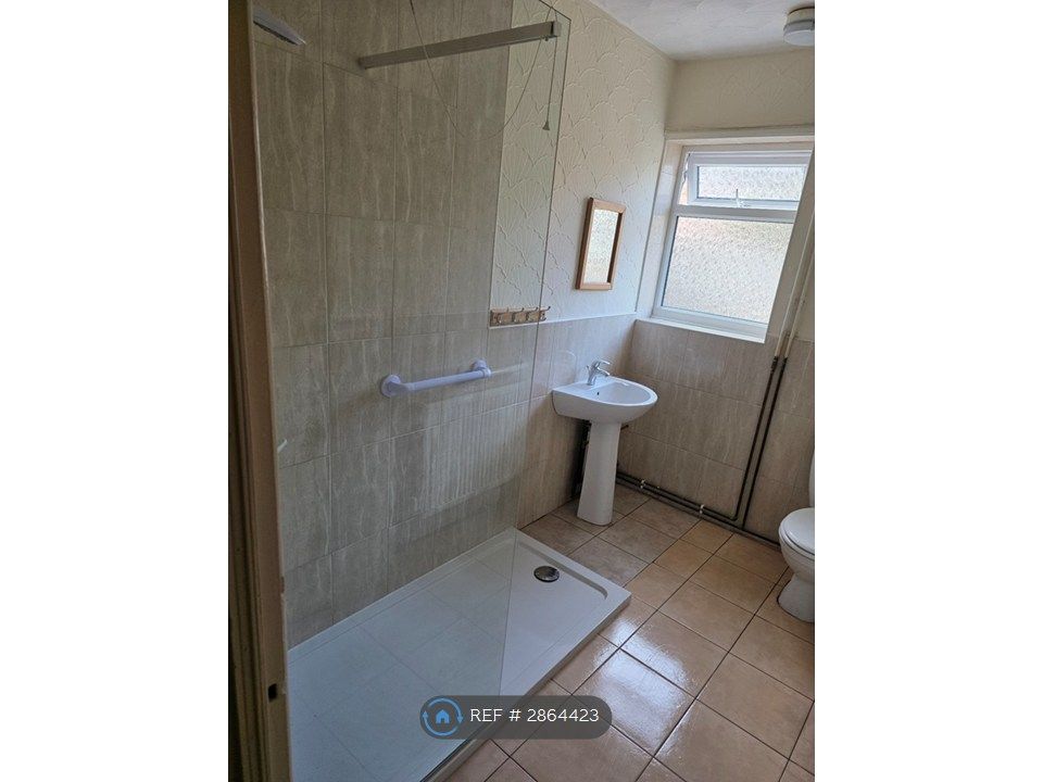 Property photo 2 of 23