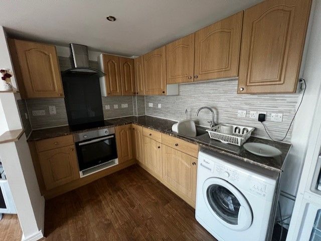 Property photo 3 of 15 Photograph 4