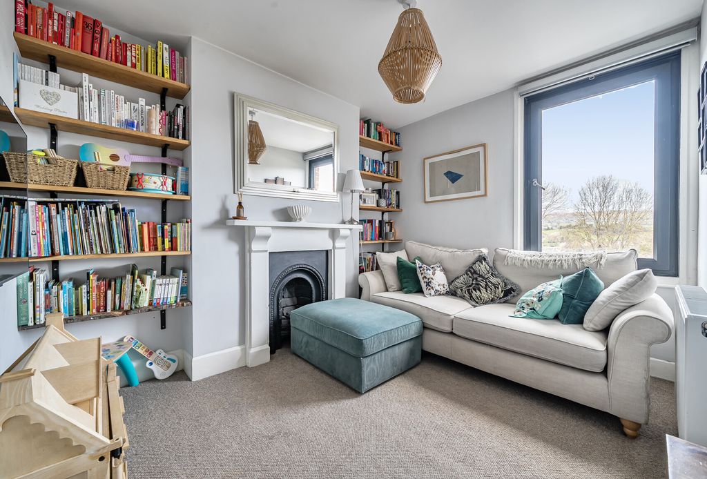 Property photo 3 of 20 1418321-16-699F14...