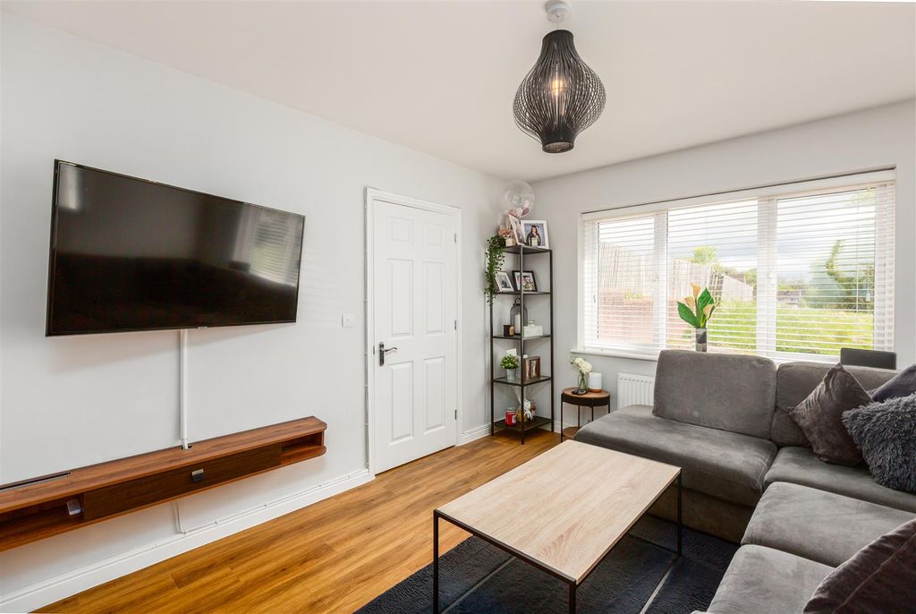 Property photo 3 of 28 Cz0A0162-Edit.Jpg