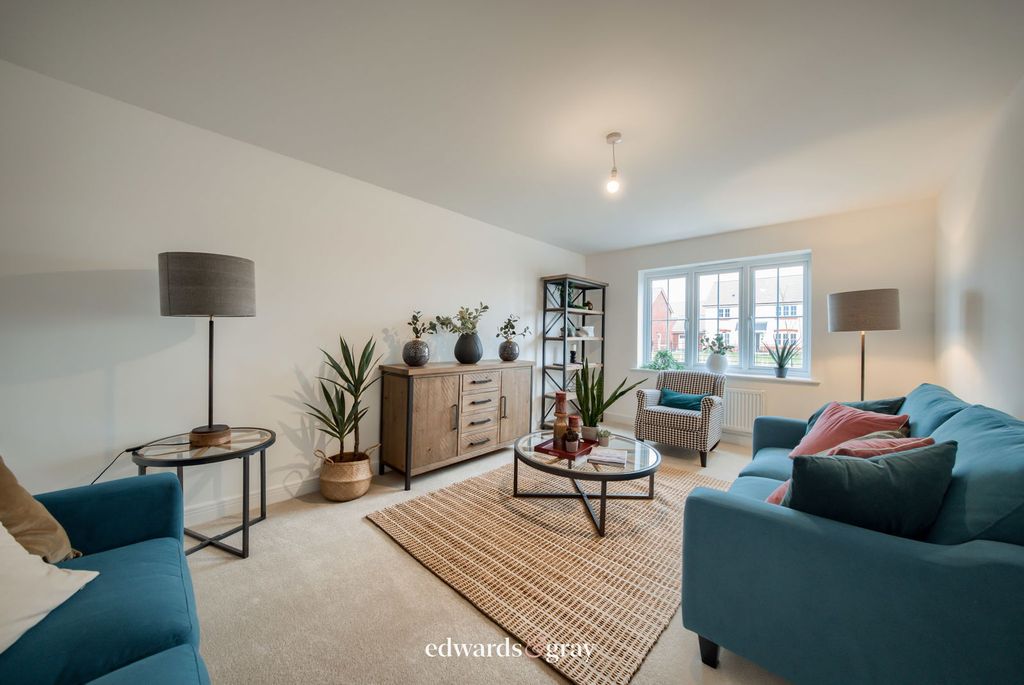 Property photo 2 of 18