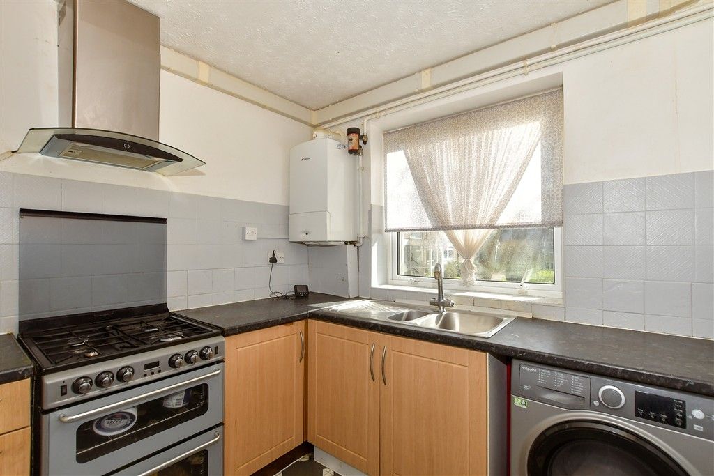 Property photo 1 of 6 Kitchen