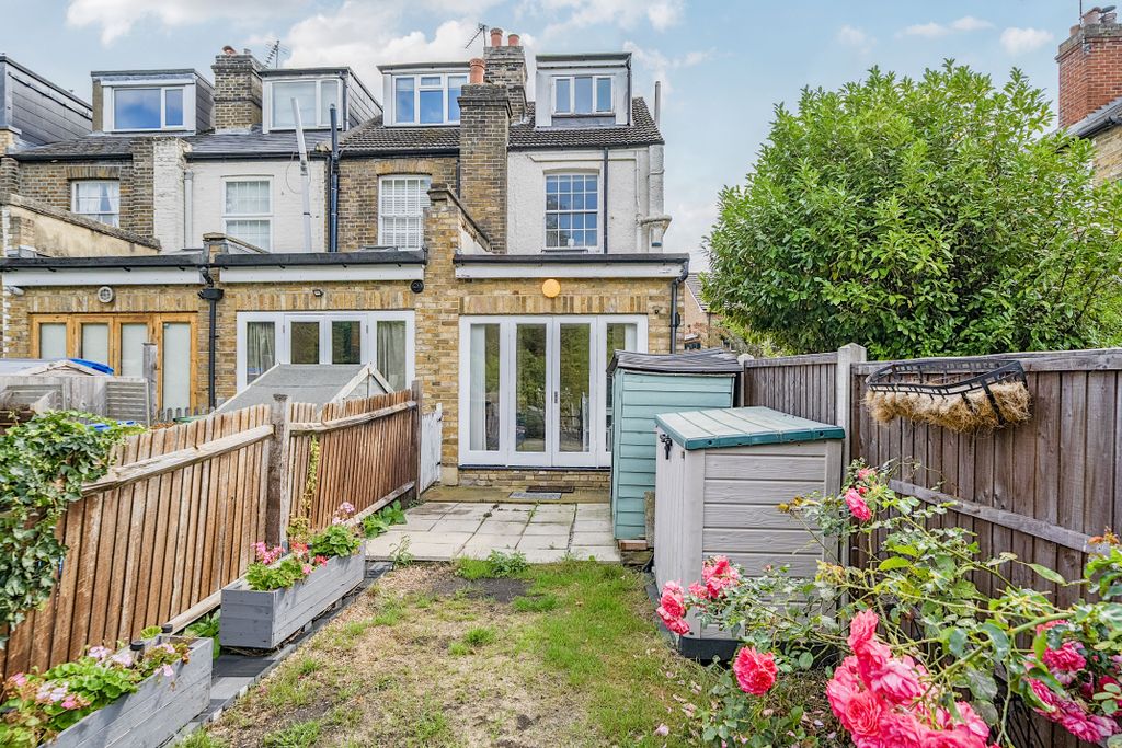 Property photo 2 of 16
