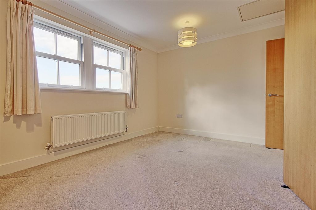 Additional image 4 of 1 bed flat for saleSt. Matthews Gardens, Cambridge CB1