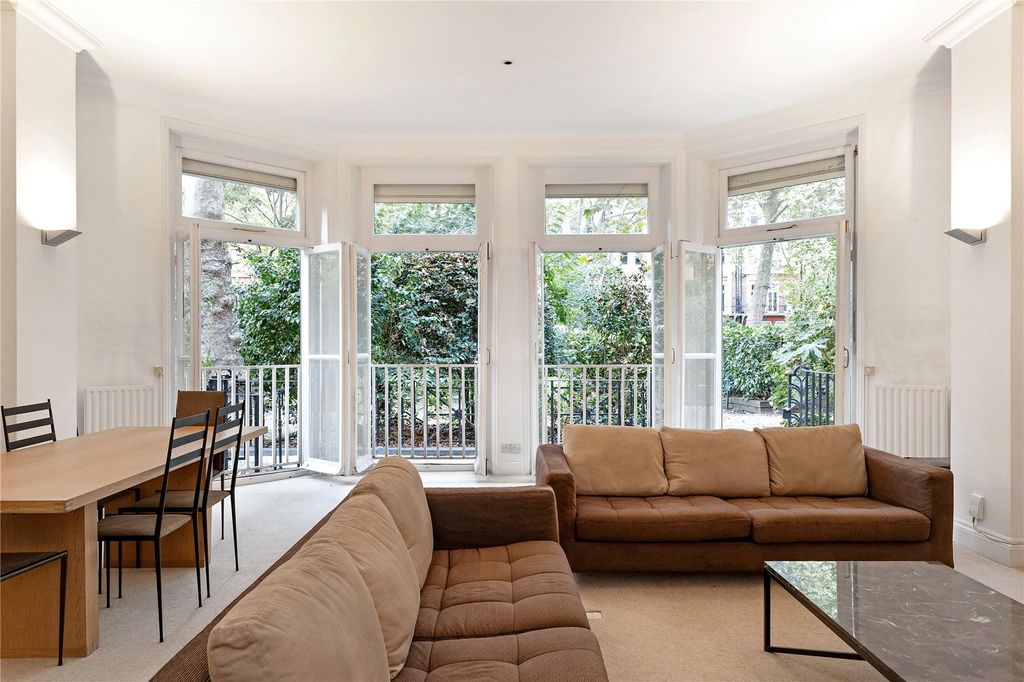 Property photo 2 of 19 Reception Room