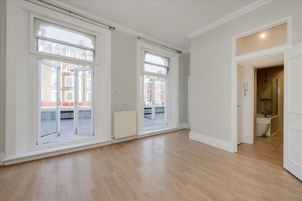 Property photo 2 of 7