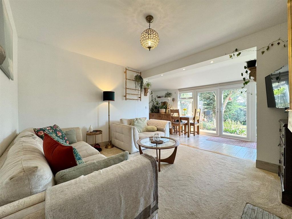 Property photo 2 of 29