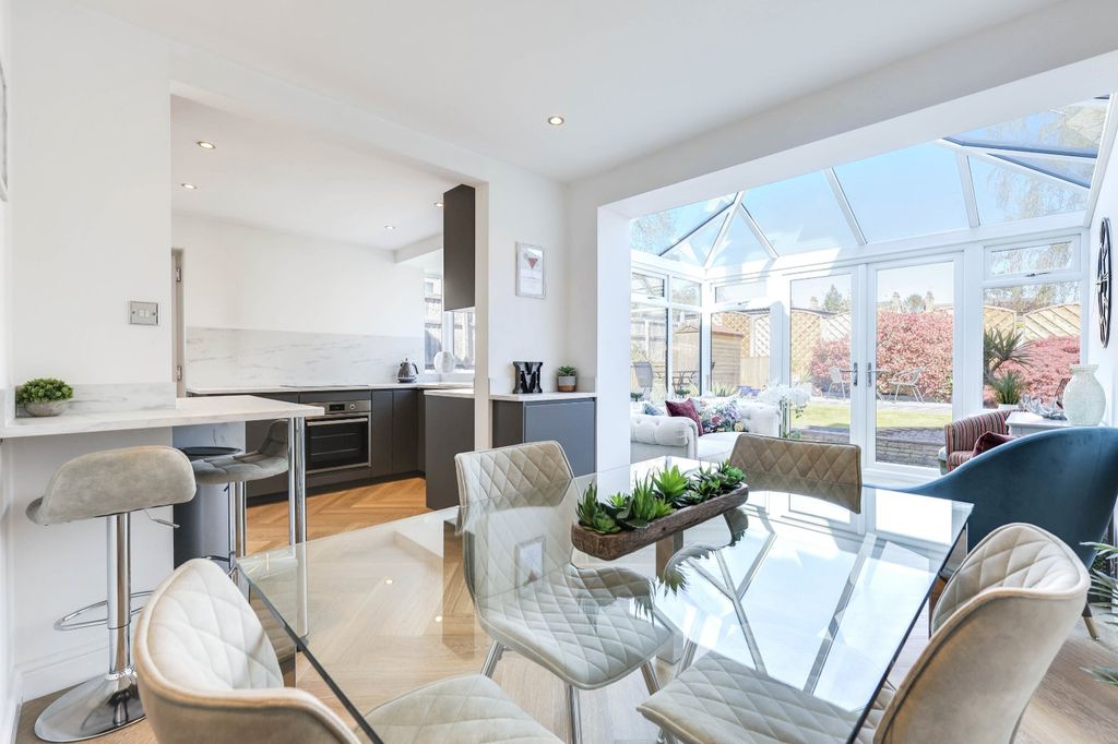 Property photo 3 of 19 Picture No. 04