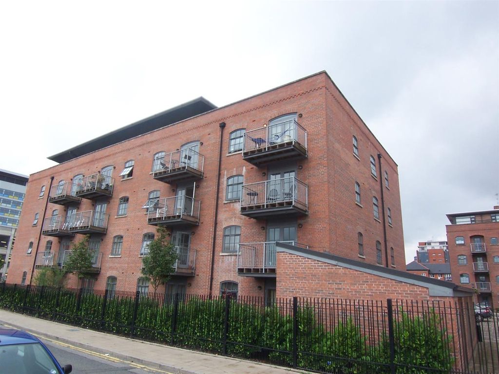 Property photo 2 of 8 External