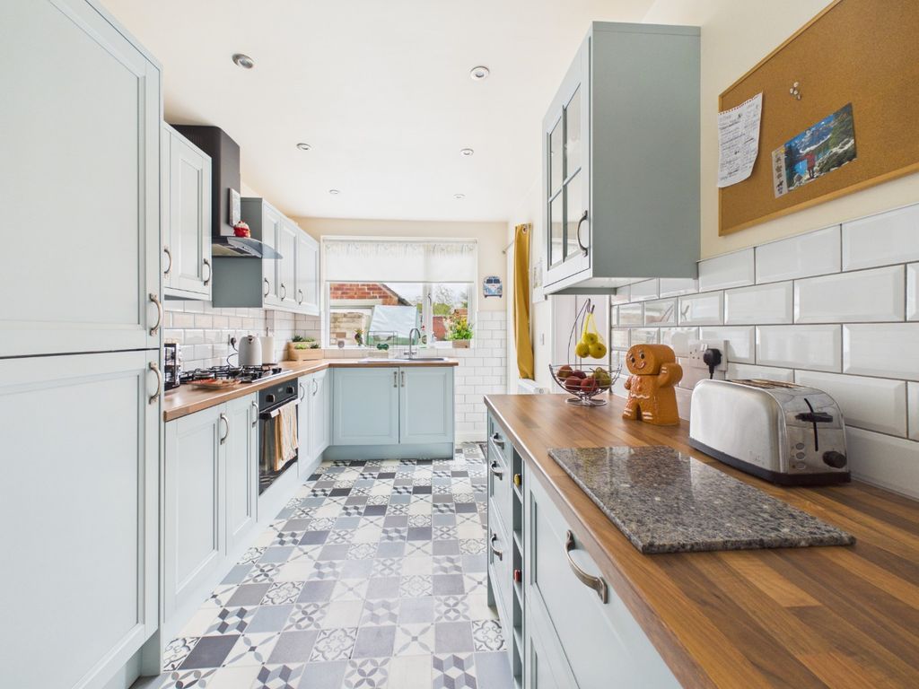 Property photo 2 of 20 4908885