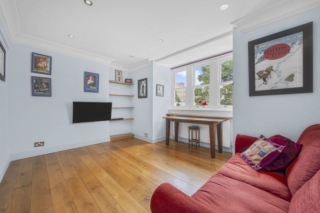 Property photo 2 of 14