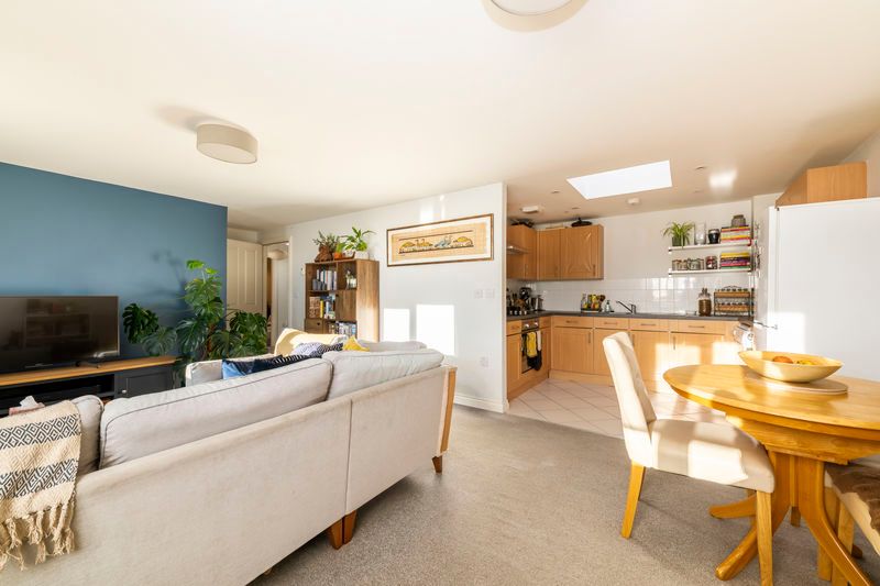 Property photo 1 of 18 Photo 12