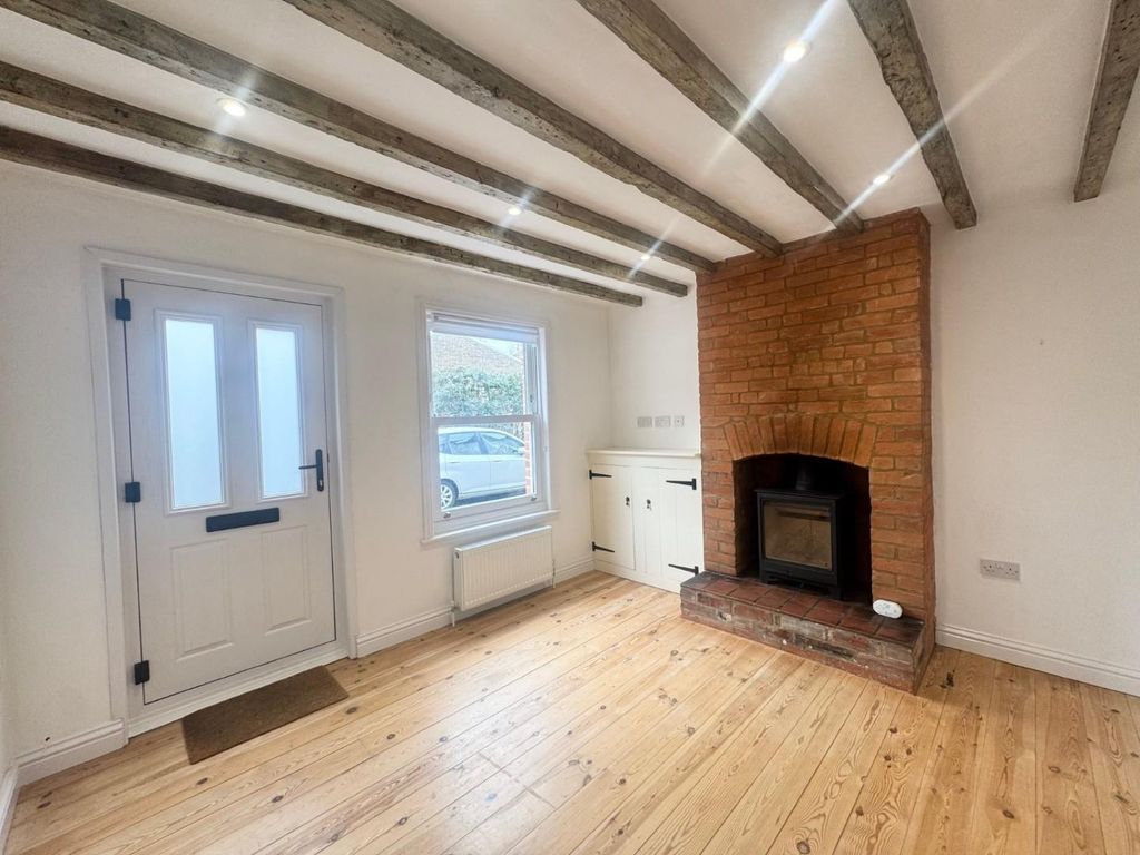 Property photo 2 of 13 Lounge.Jpg