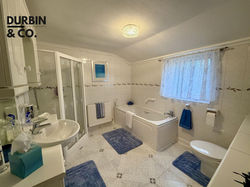 Property photo 2 of 25 Photo 13