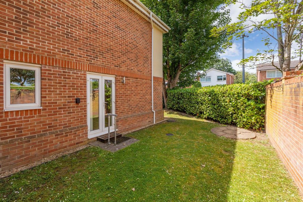 Property photo 3 of 16