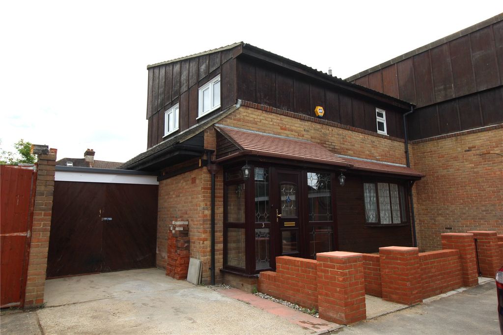 Property photo 1 of 13 Exterior