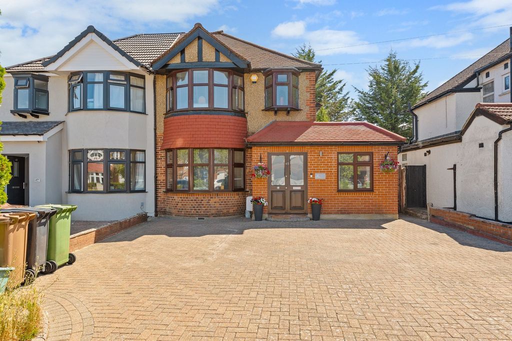 Property photo 1 of 26