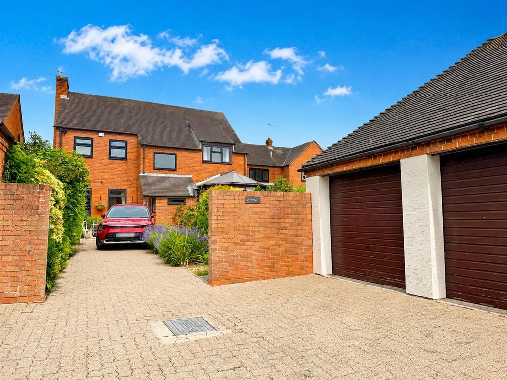 Property photo 1 of 34