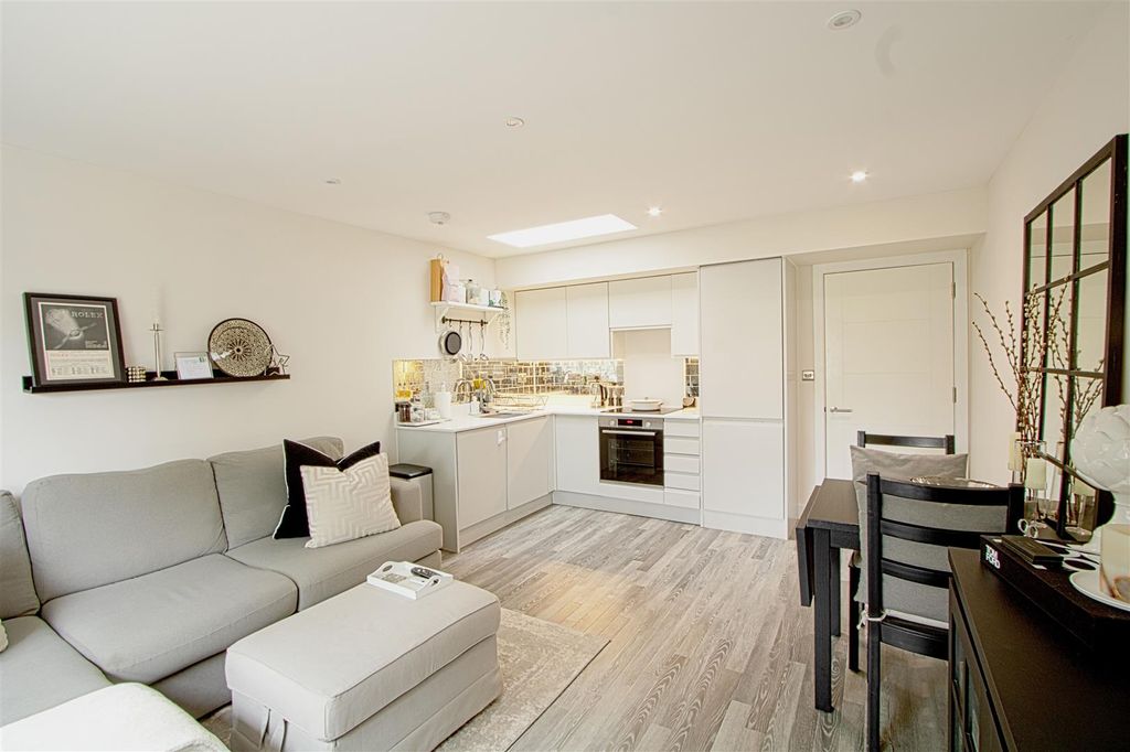 Property photo 3 of 11 Lounge Kitch 2.Jpg