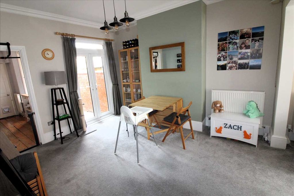 Property photo 3 of 15 Dining Room