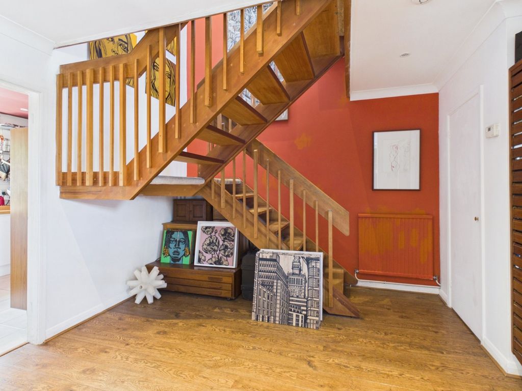 Property photo 2 of 17 Inner Hallway