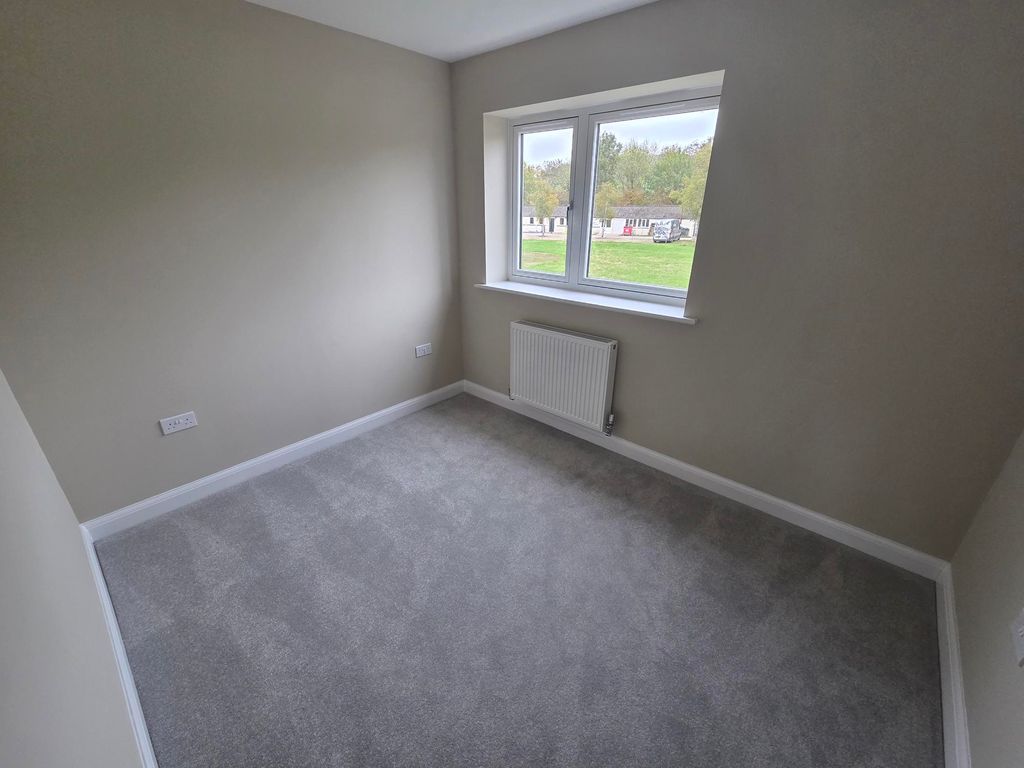 Property photo 3 of 16 Image