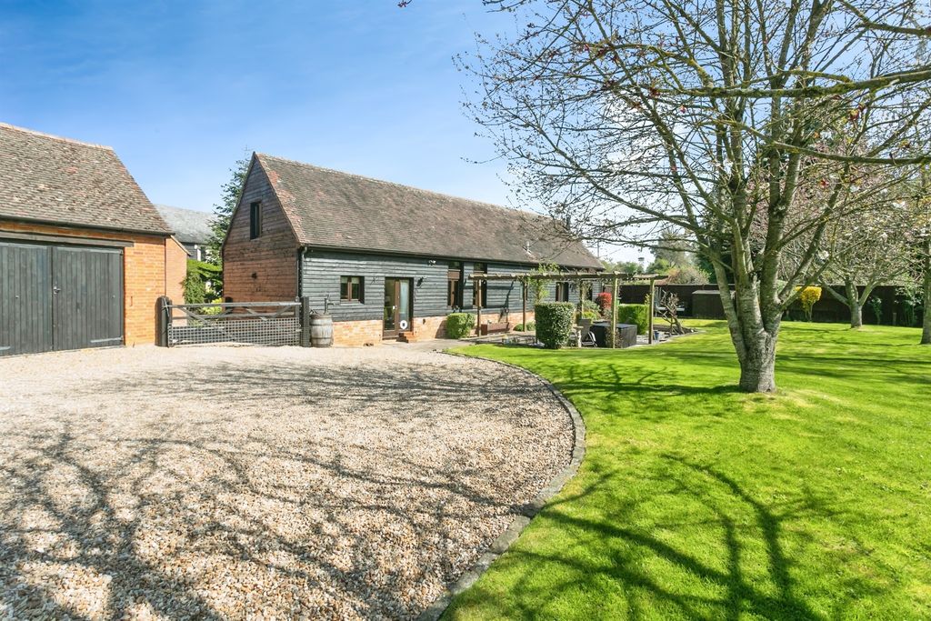 Property photo 1 of 17