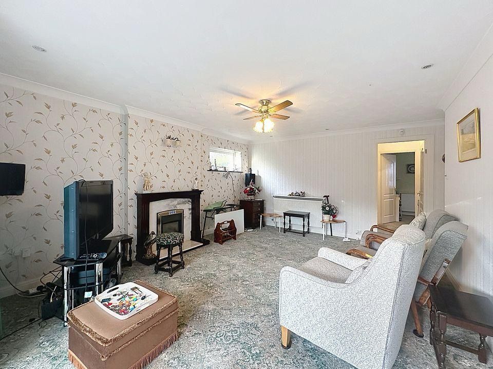 Property photo 2 of 12 5394411