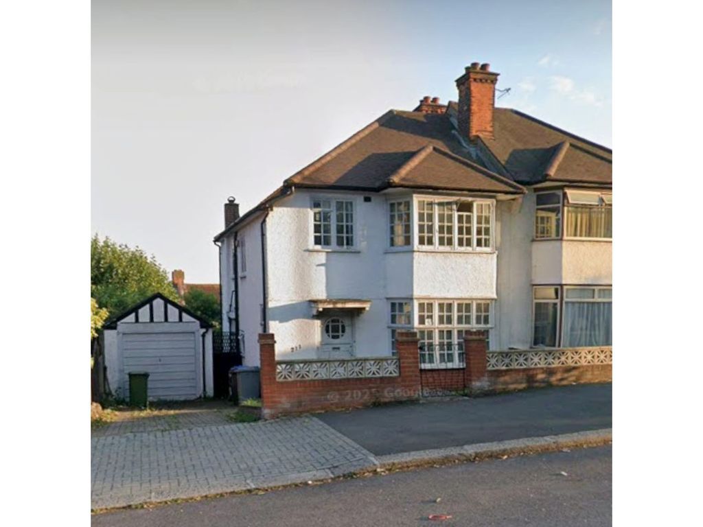 Property photo 2 of 6