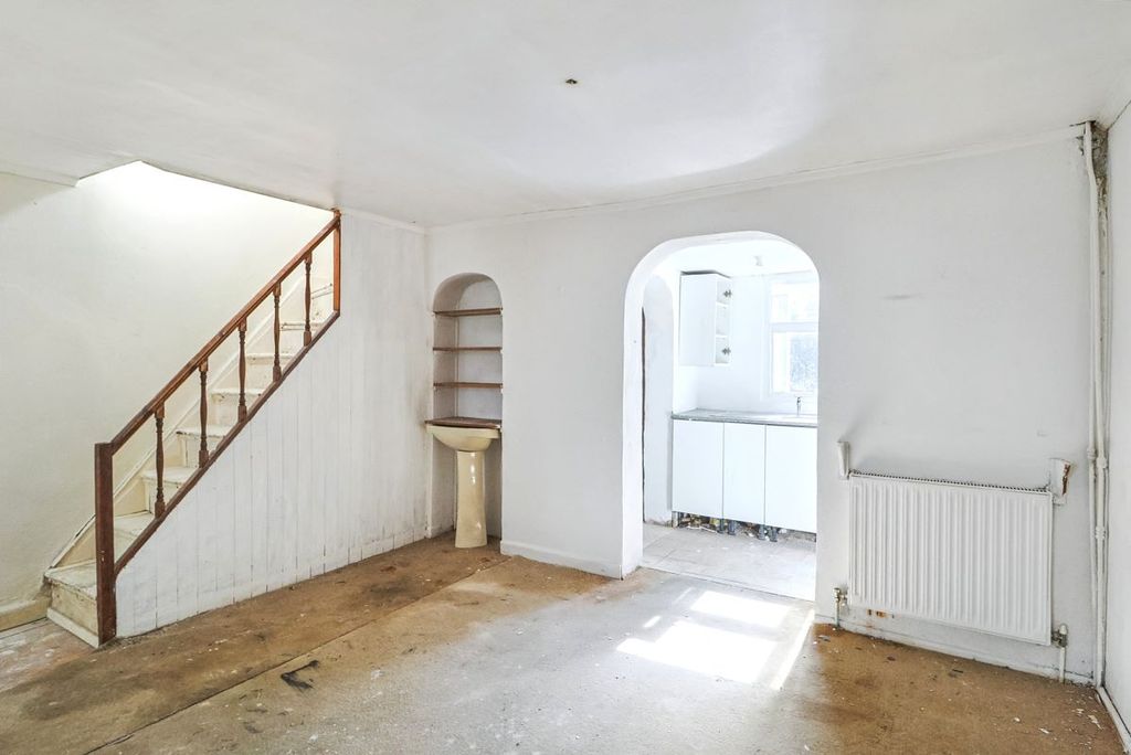 Property photo 3 of 15