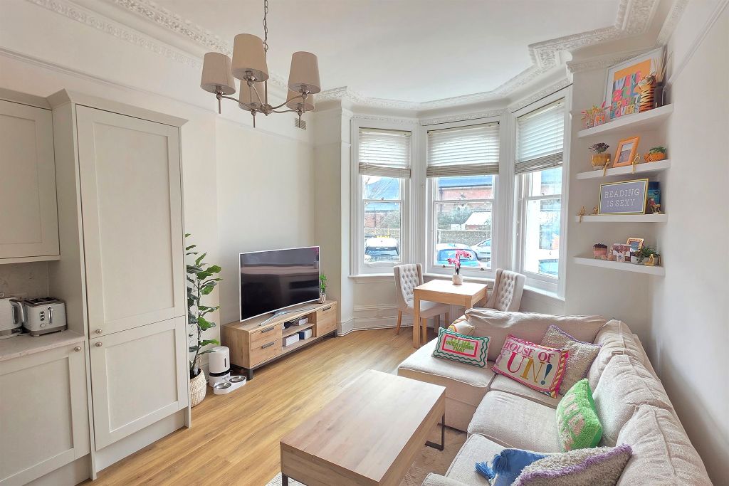 Property photo 3 of 12