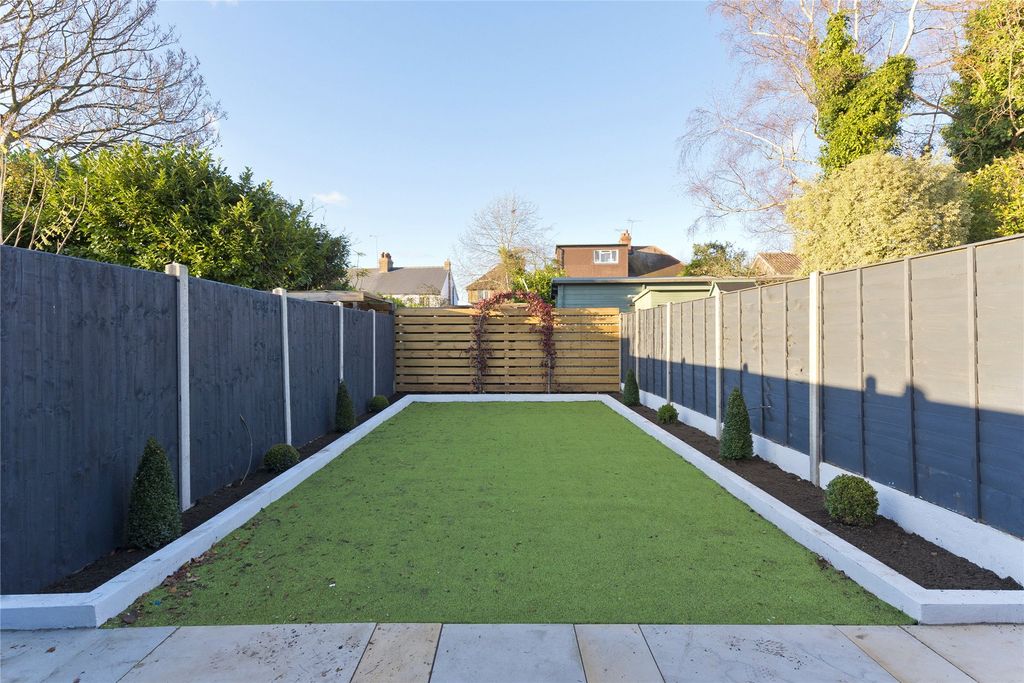 Property photo 1 of 11 10